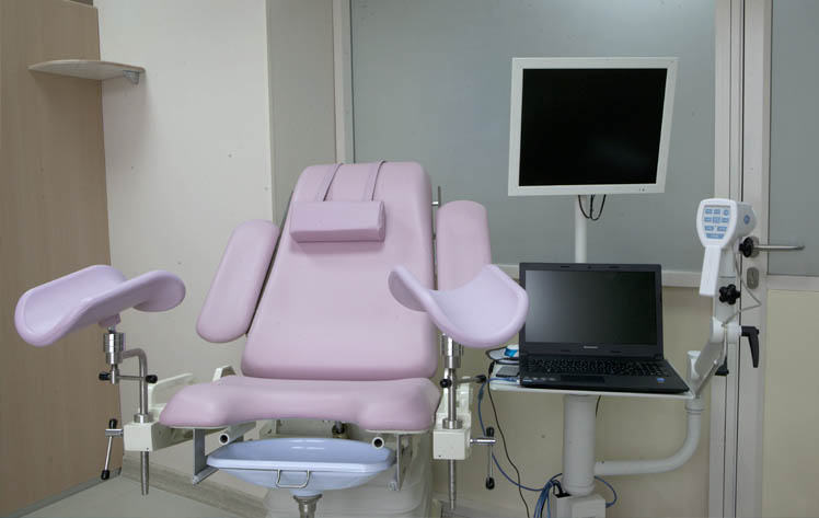 Акушерские гинекологические кресла‐кровати