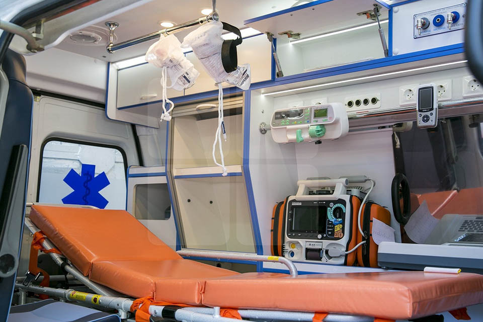 Какими приборами пользуются врачи скорой помощи